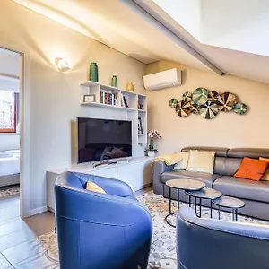 Luxury Flat Duomo 6pax Wifi Top , Milan Italy